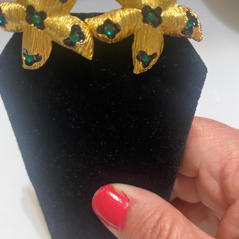 Gold Flower Clip-ons with Emerald Green Accents-Costume 1980’s MCM Victorian